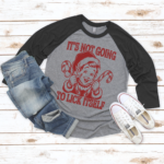 Festive Baseball Tee – “It’s Not Going to Lick Itself” Elf Design – Perfect Holiday Humor